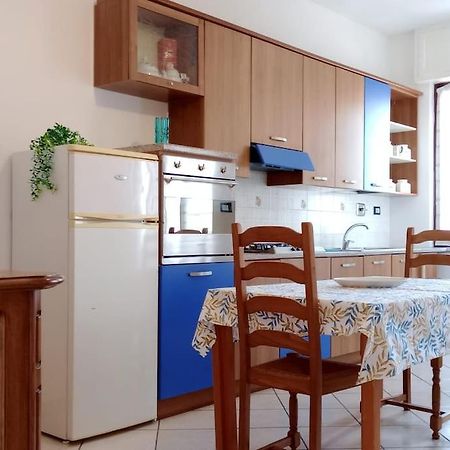 Comodo Bilocale A Brandizzo Esterno foto