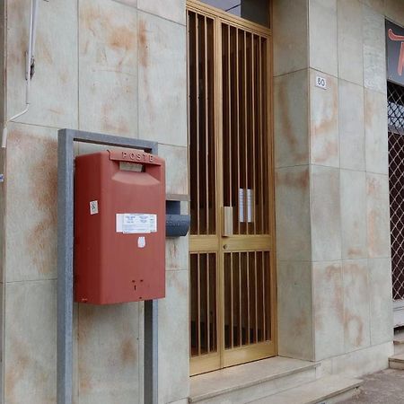 Comodo Bilocale A Brandizzo Esterno foto
