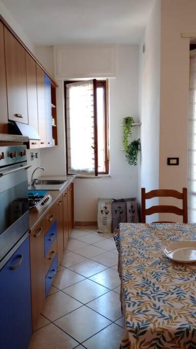 Comodo Bilocale A Brandizzo Esterno foto