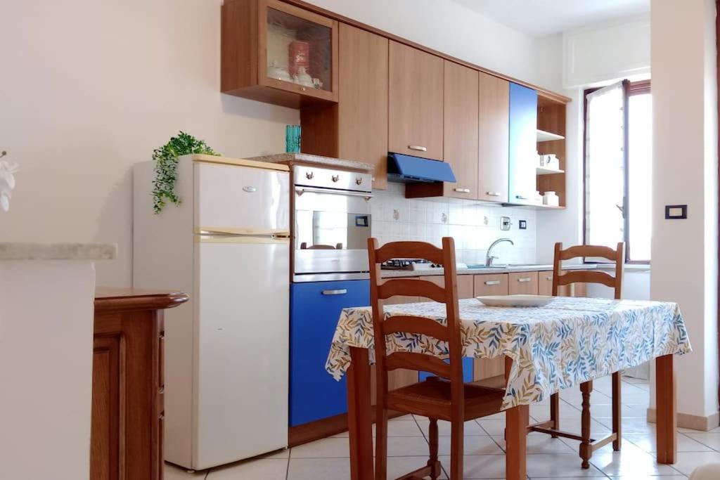 Comodo Bilocale A Brandizzo Esterno foto