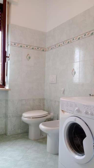 Comodo Bilocale A Brandizzo Esterno foto